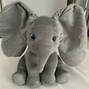 Elephant toy electric